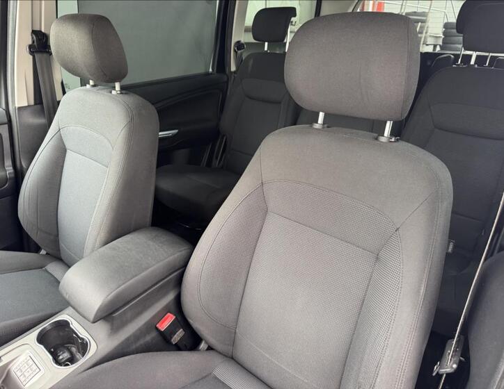 Ford Galaxy 24