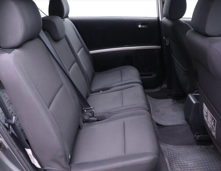 Toyota Corolla Verso 14