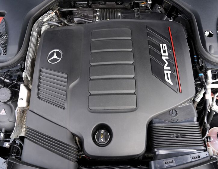 Mercedes-Benz AMG GT 10