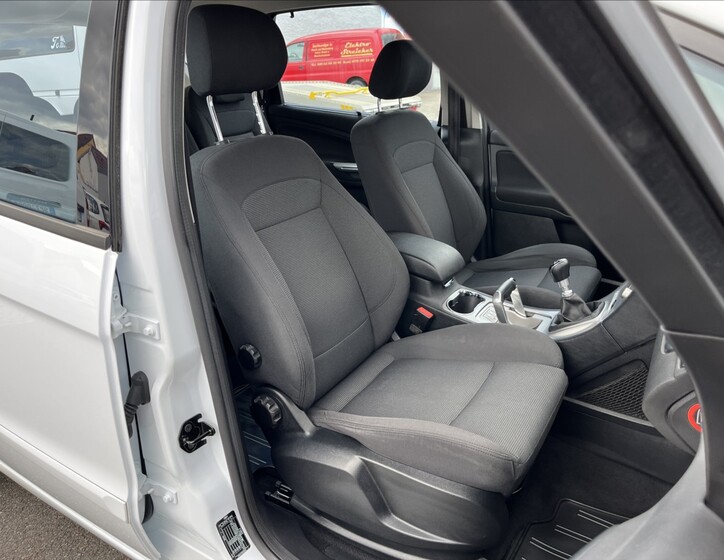 Ford S-MAX 21