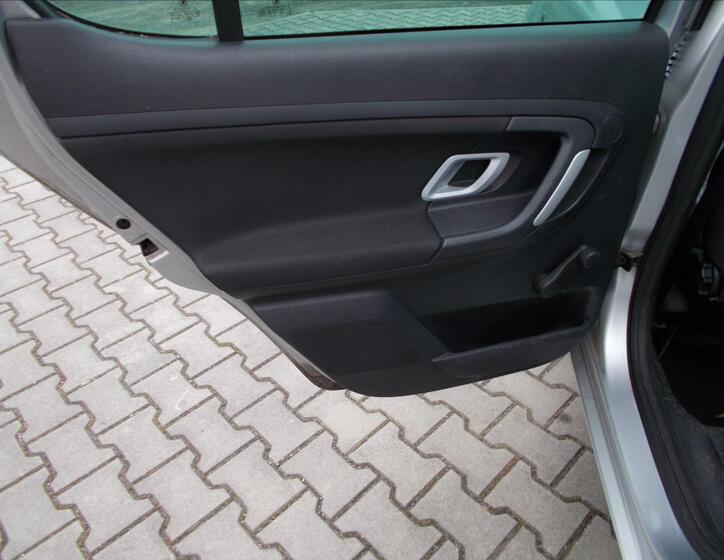 Škoda Fabia 19