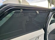 Hyundai IONIQ 28