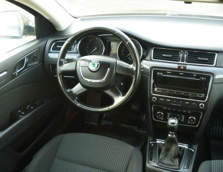Škoda Superb 14
