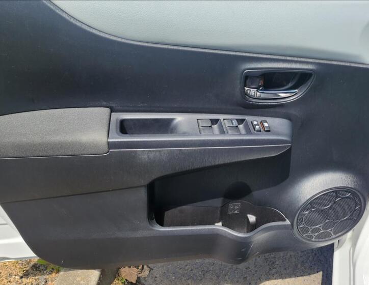 Toyota Yaris 11