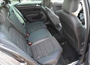 Volkswagen Golf 23