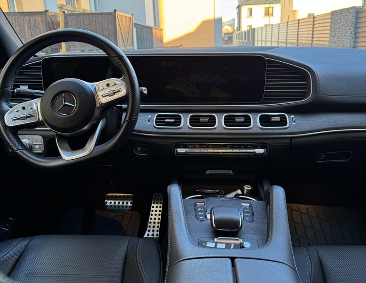 Mercedes-Benz GLE 8