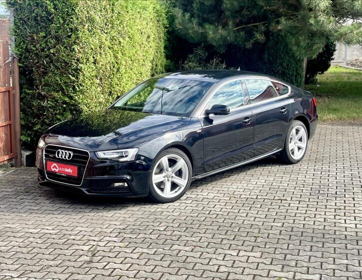Audi A5 1