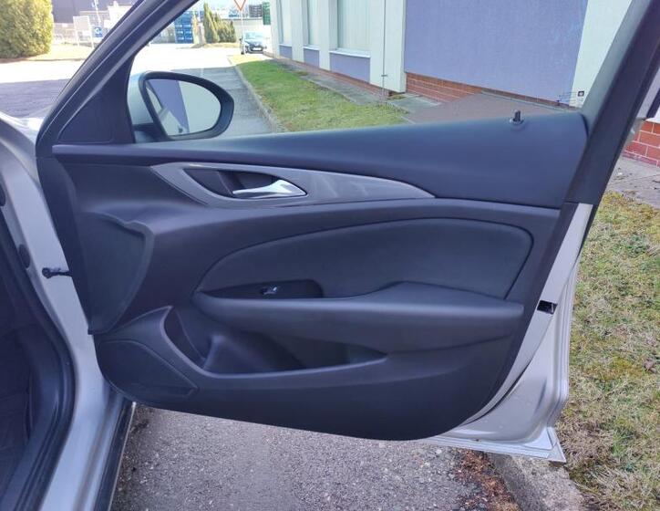 Opel Insignia 22