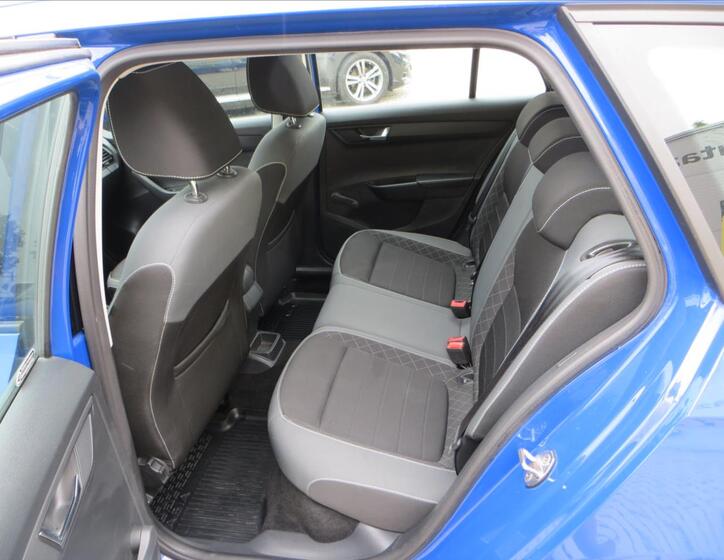 Škoda Fabia 19
