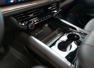 Chevrolet Suburban 29