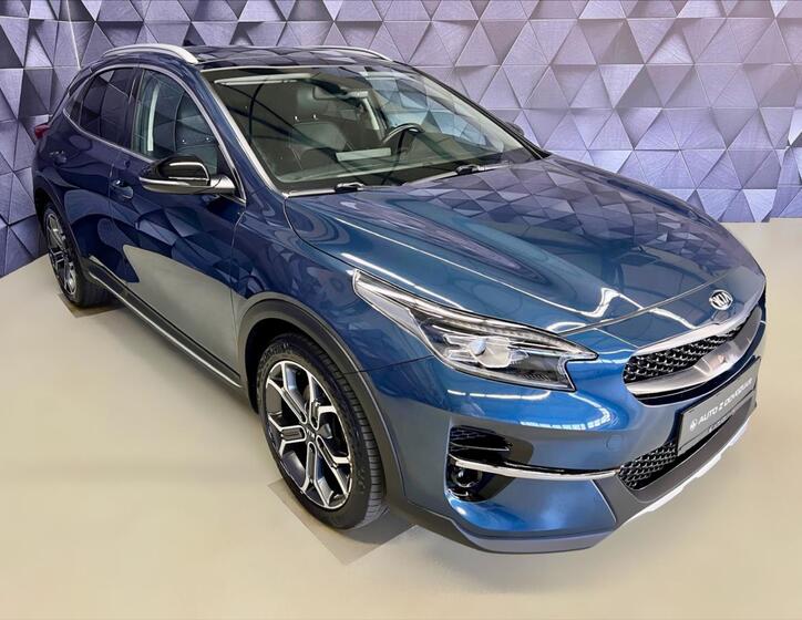 KIA XCeed 4