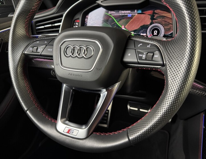 Audi Q8 47