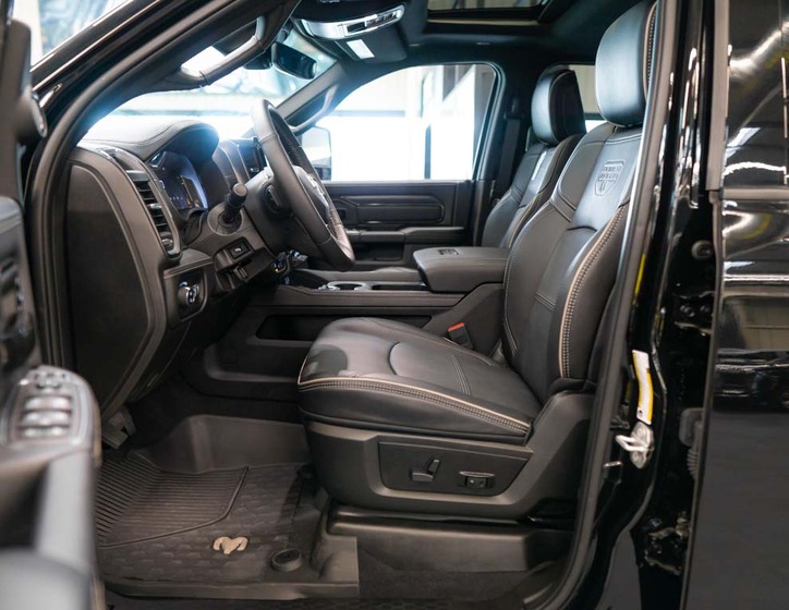 Dodge RAM 14