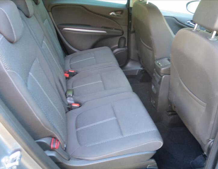 Opel Zafira 16