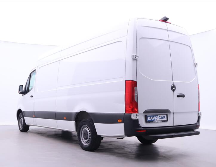 Mercedes-Benz Sprinter 5