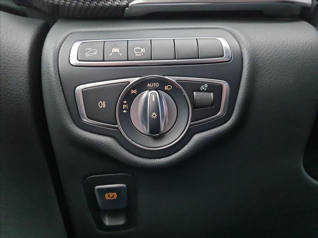 Mercedes-Benz Třídy V 11