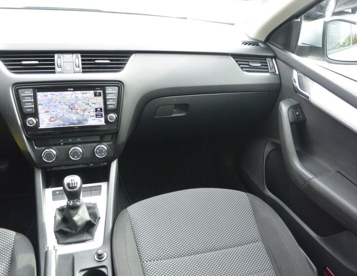 Škoda Octavia 13