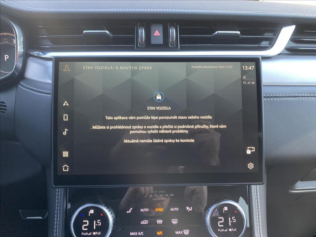 Jaguar F-Pace 28