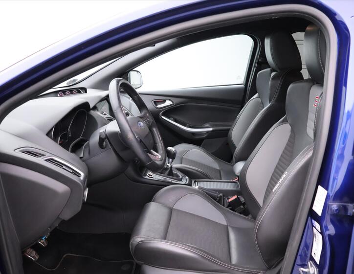 Ford Focus 11