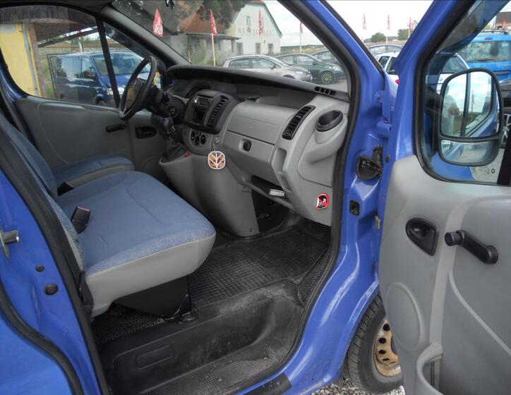 Nissan Primastar 18