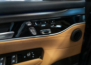 Jeep Grand Wagoneer 20