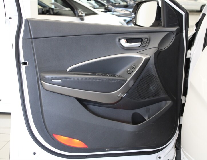 Hyundai Santa Fe 18
