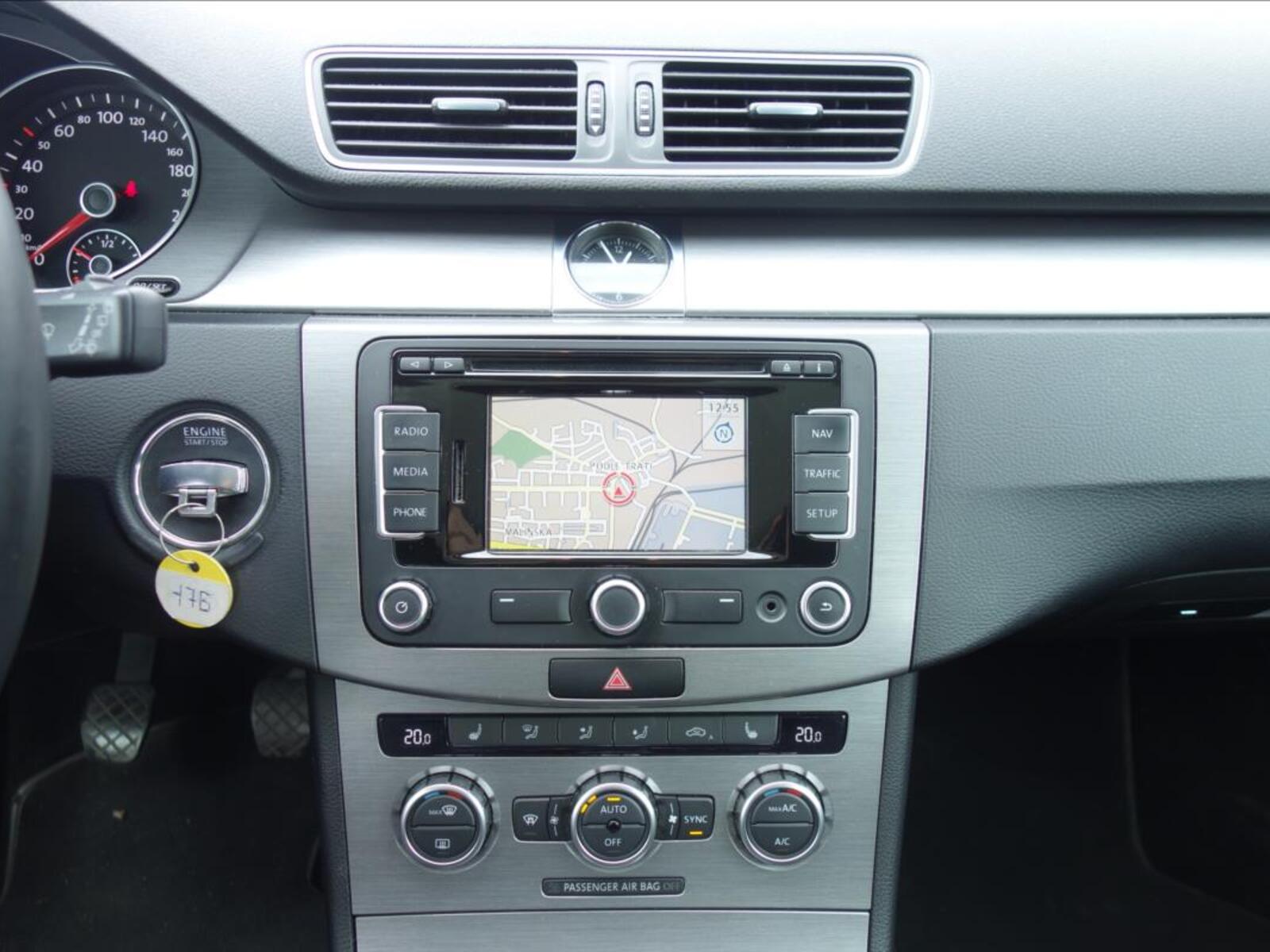 Volkswagen Passat 22