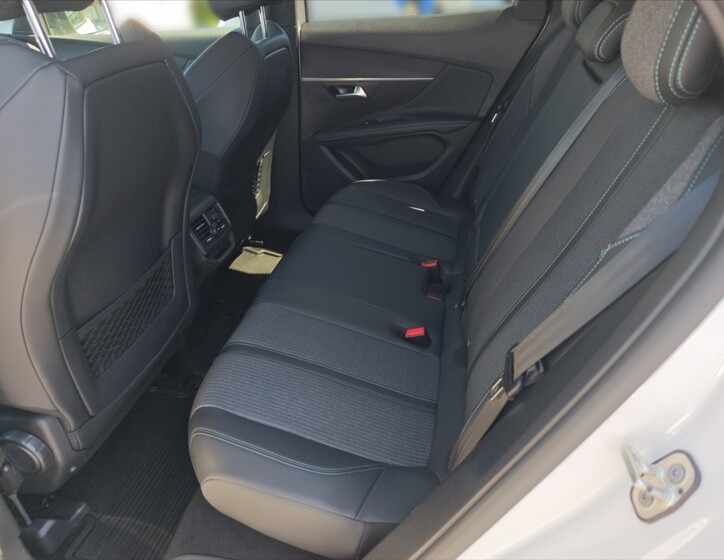 Peugeot 3008 7
