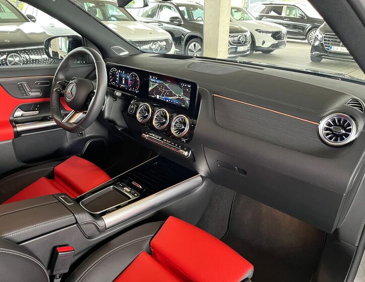 Mercedes-Benz GLA 18