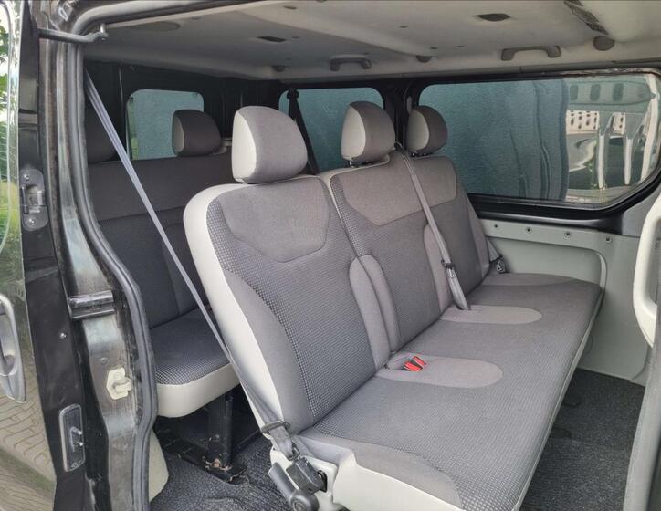 Opel Vivaro 16