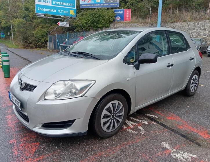 Toyota Auris 4