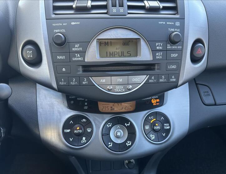 Toyota RAV4 15