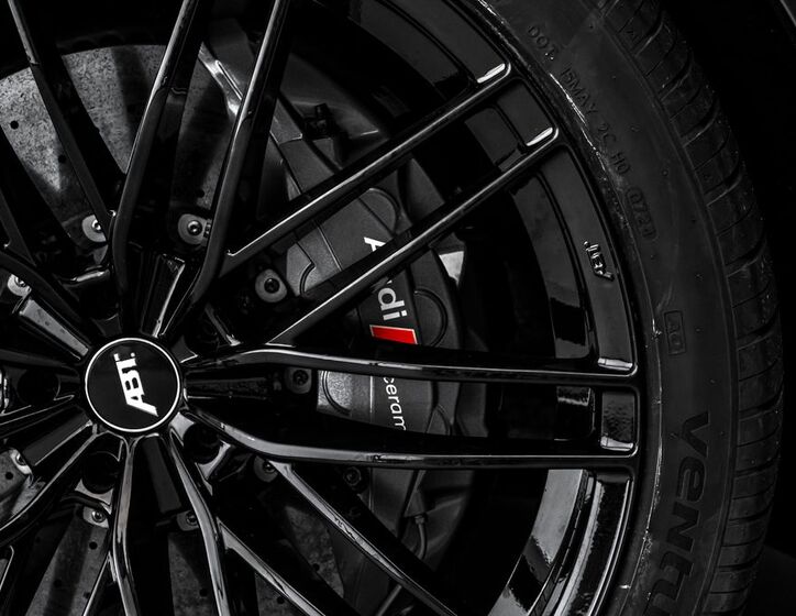 Audi SQ8 13