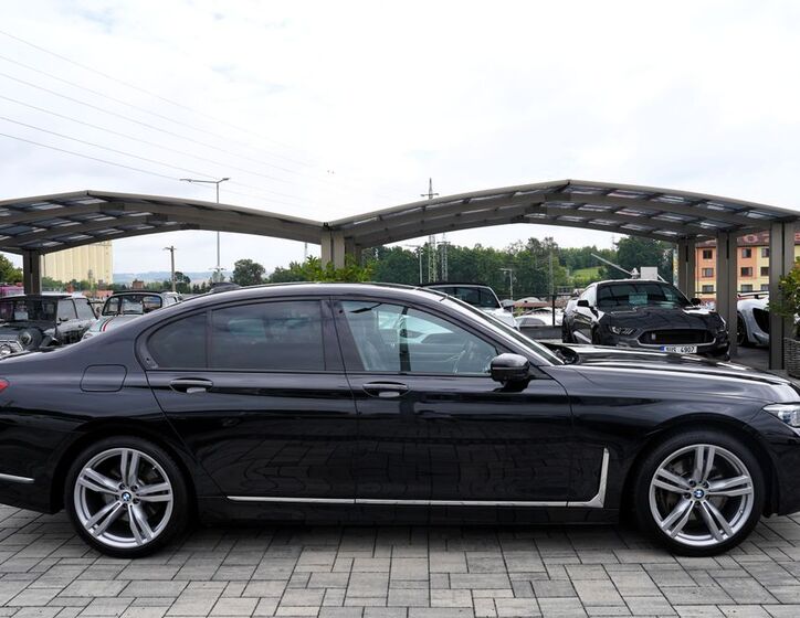 BMW Řada 7 7