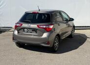 Toyota Yaris 6
