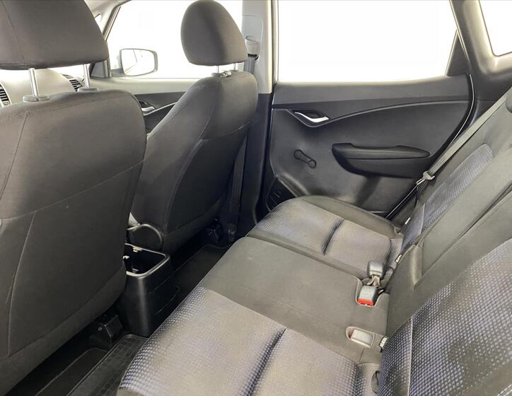 Hyundai ix20 6