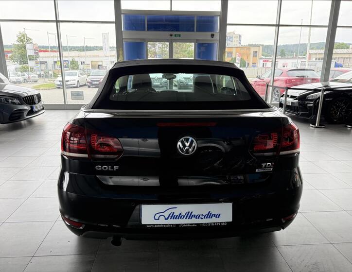 Volkswagen Golf 11