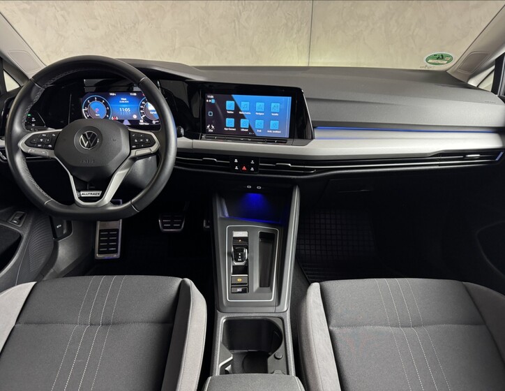 Volkswagen Golf 18
