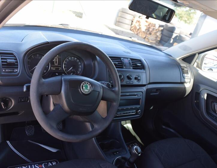 Škoda Fabia 16