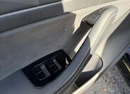 Tesla Model 3 13