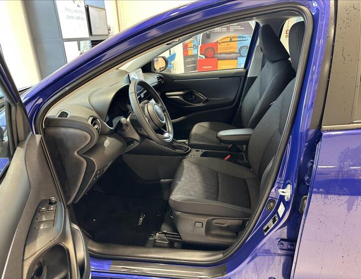 Toyota Yaris 6