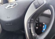Hyundai i30 19
