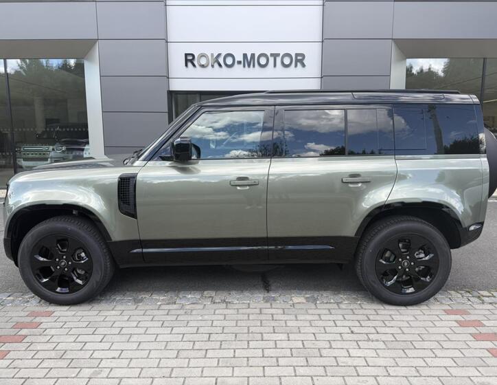 Land Rover Defender 1
