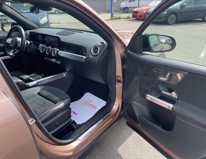 Mercedes-Benz GLB 26