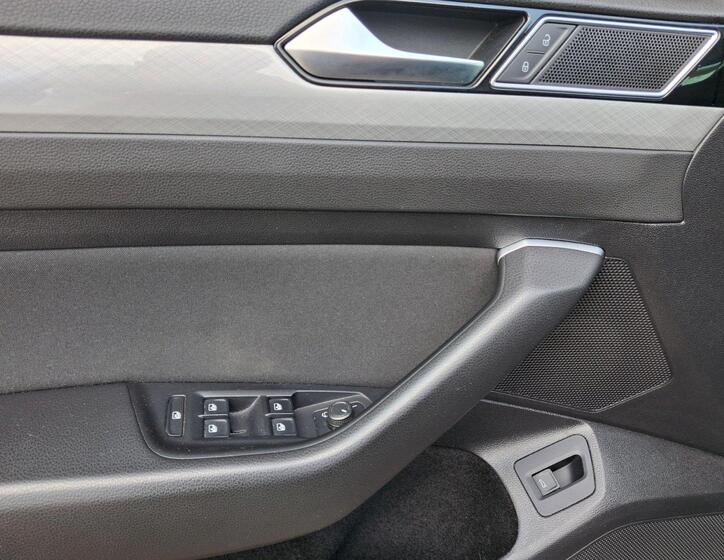 Volkswagen Passat 32