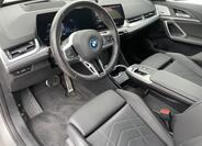 BMW iX1 6