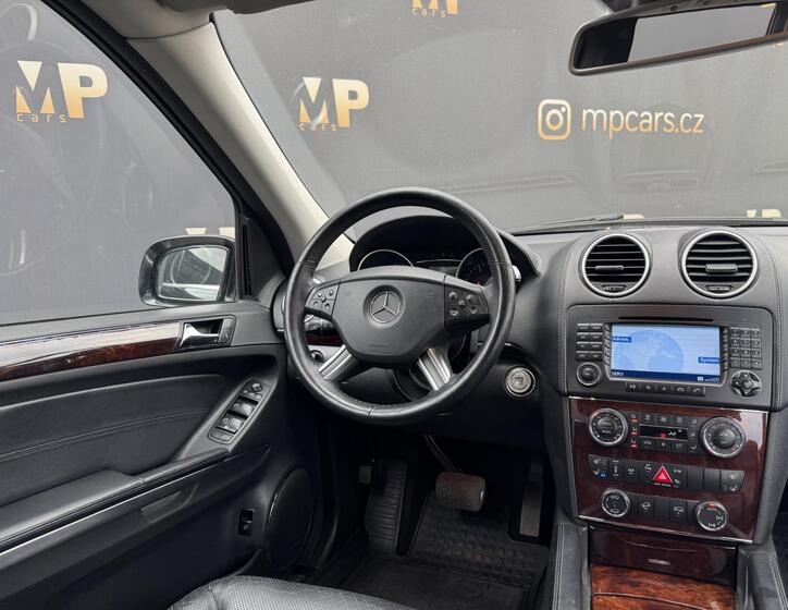Mercedes-Benz GL 12
