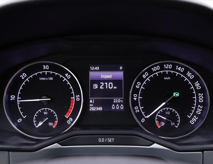 Škoda Superb 16