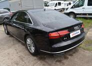 Audi A8 12