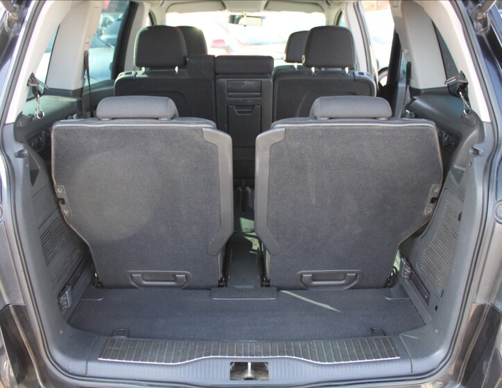 Opel Zafira 20